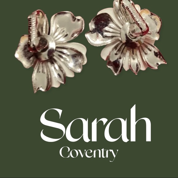 Vintage Sarah Coventry clip on earrings - Picture 2 of 2